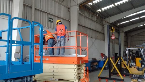 Operador de Plataforma de Elevación